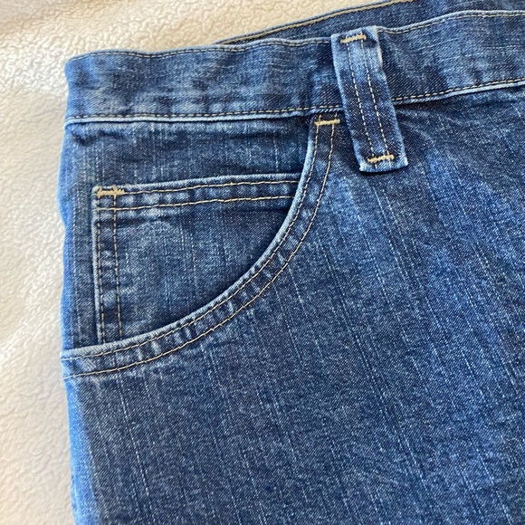 Men’s Denim Wrangler Cargo Shorts sz 48 - Picture 4 of 8